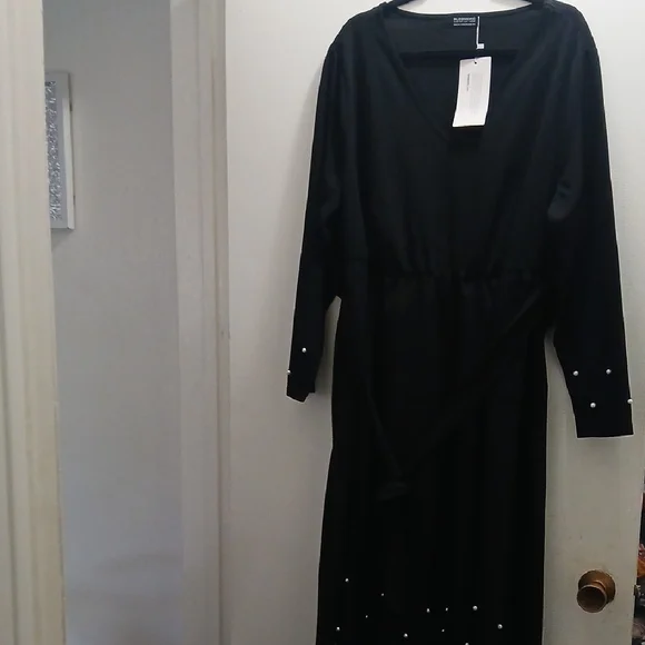 BloomChic Black Long Sleeve Dress with Pearl Accents - Picture 1 of 12